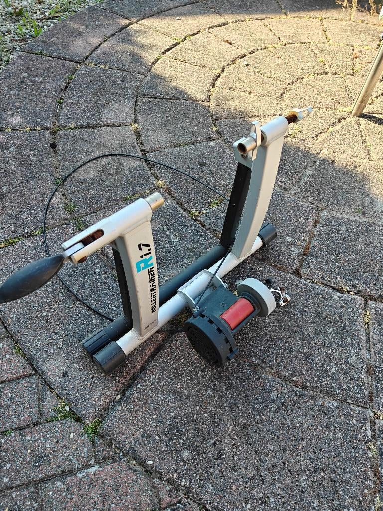 hometrainer, Sport en Fitness, Fitnessapparatuur, Ophalen, Gebruikt, Overige materialen, Hometrainer