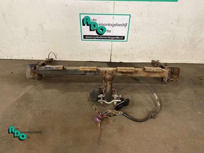 Trekhaak van een Opel Zafira B (Zafira B 05-), Gebruikt, -, -, Opel