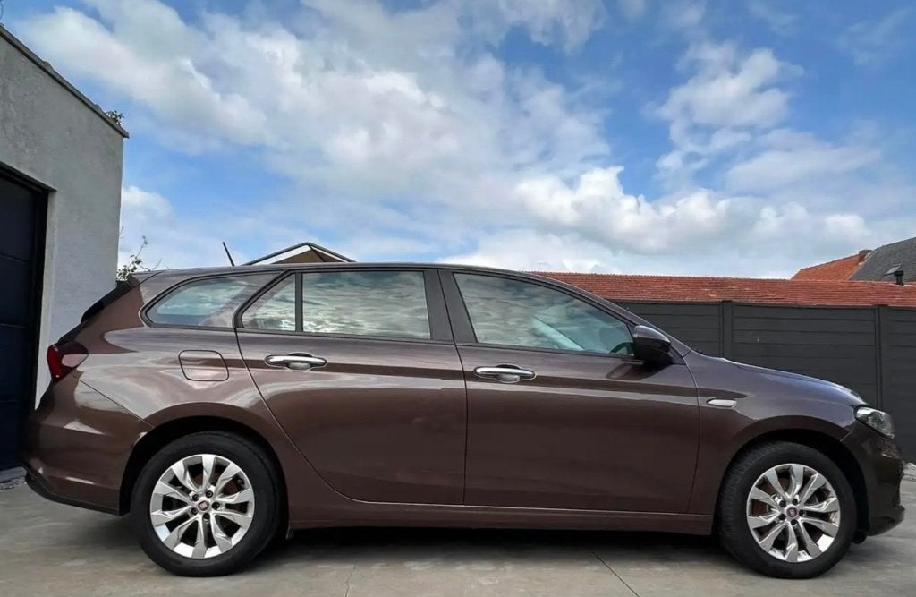 Fiat Tipo Stationwagen 1.4 Benzine – 1ste eigenaar, Voorwielaandrijving, Dealer onderhouden, Stof, Zwart