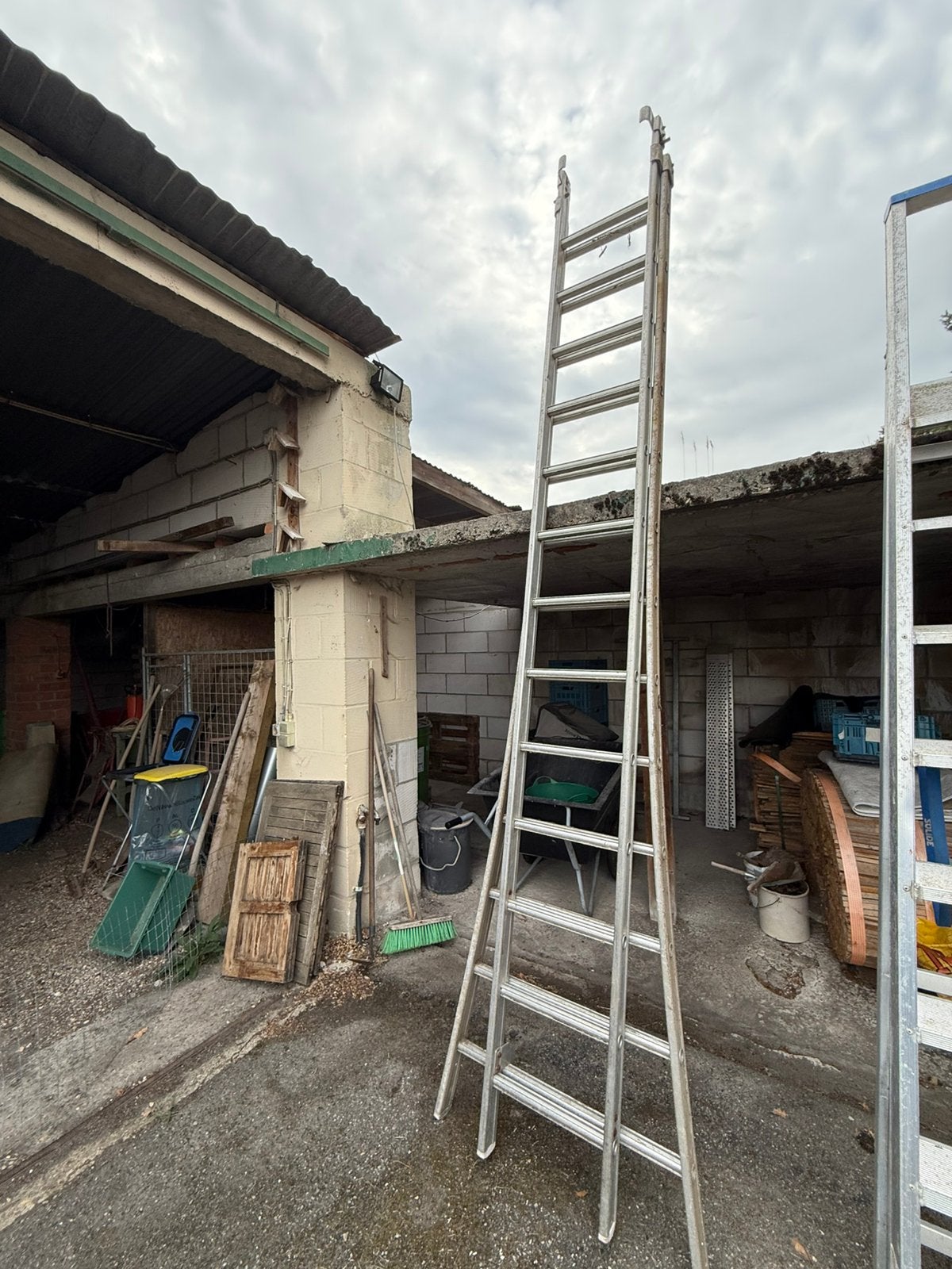 Ladder 13 tredes, Doe-het-zelf en Bouw, Ophalen, Zo goed als nieuw, Ladder