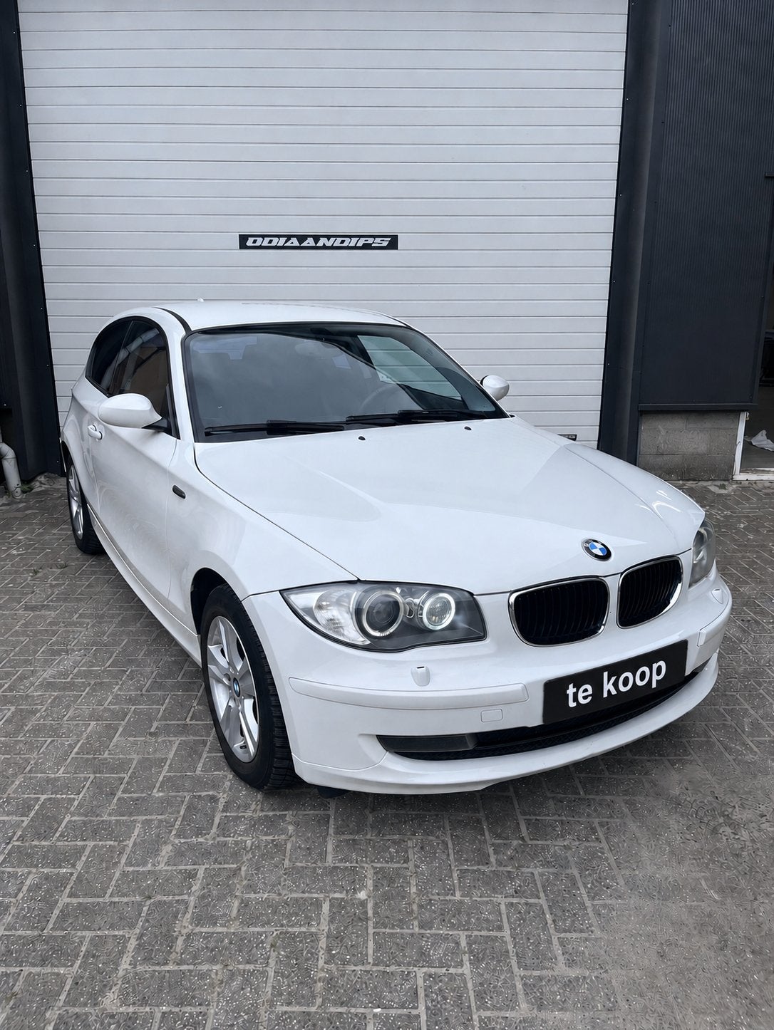 BMW 116i, Achat, Air conditionné, Particulier, Blanc