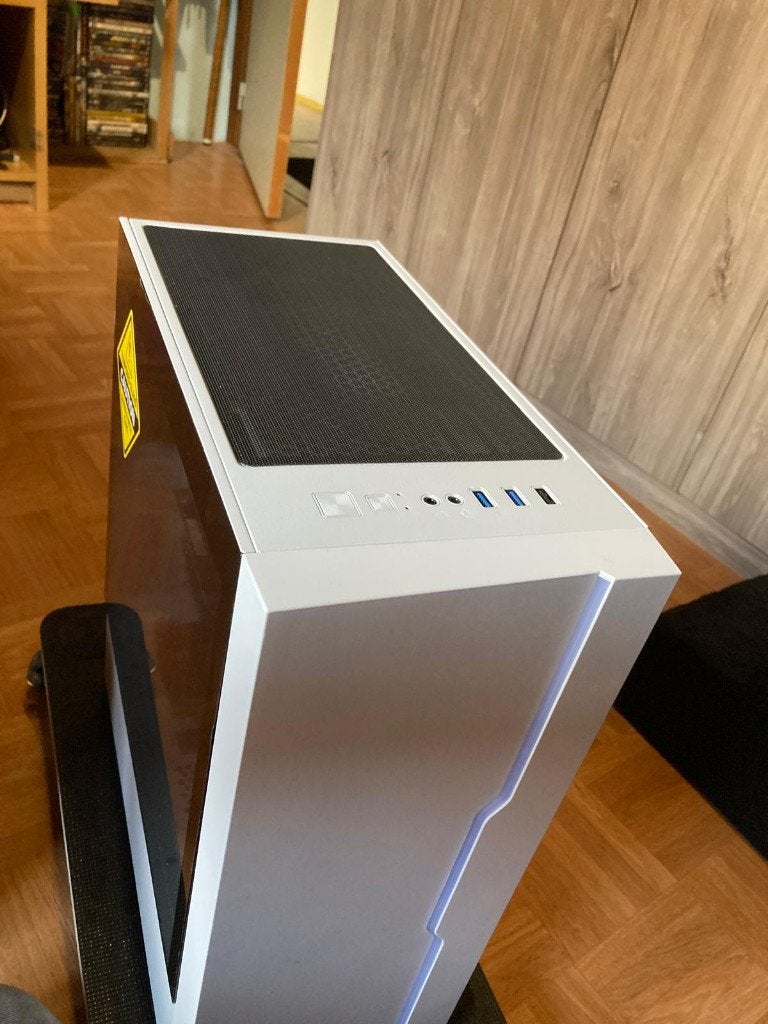 Witte pc amd ryzen 5 met nvidia RTX2060, Reconditionné, AMD Ryzen 5, 3 à 4 Ghz, Gaming
