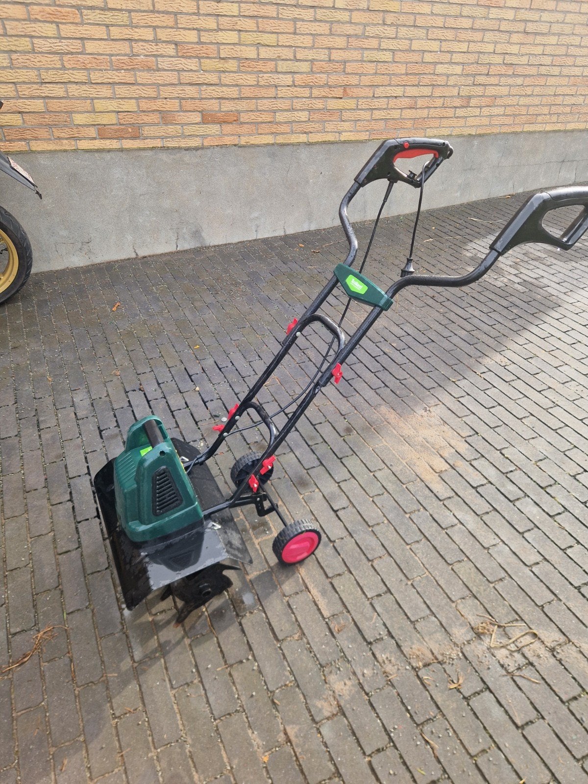 Toolland VL1200 elektrische grondfrees, Ophalen, Zo goed als nieuw, Overige soorten, Toolland