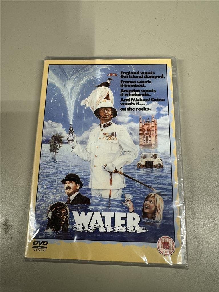 DVD - Water - Michael caine Billy connolly - nieuw, CD & DVD, DVD | Autres DVD, Enlèvement ou Envoi, Utilisé