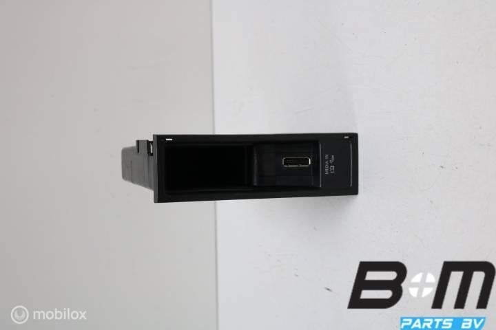 Media - In VW Passat B7 5N0035342G, Auto diversen, Autoradio's, Gebruikt