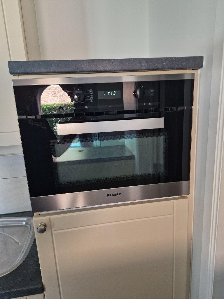 combi oven miele H6200BM, Electroménager, Fours, Encastré, Miele, Plaque tournante, Enlèvement
