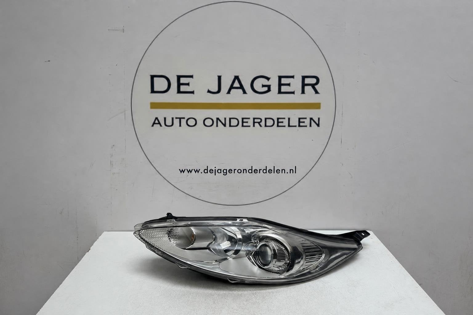 Phare gauche Ford Fiesta B299 8A6113W030CG, Autos : Pièces & Accessoires, Info@ford.com, Ford Motor Company, American Road 1
48126  Dearborn