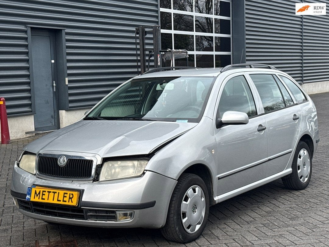 Skoda Fabia Combi 1.4-16V Comfort automaat (automatique), Autos, Entreprise, 180 g/km, 5 portes, Automatique