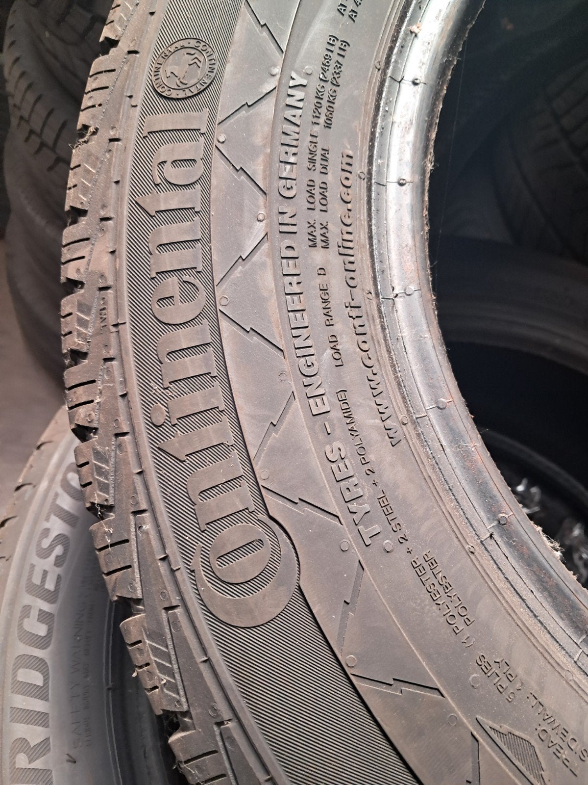 225/65r16c 2256516c 225/65/16c M+S Continental, Ophalen