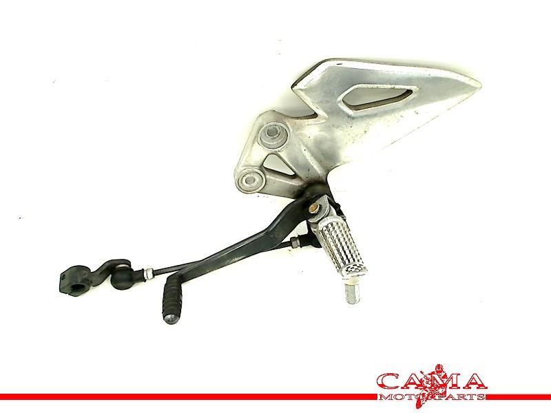 REPOSE PIEDS AVANT GAUCHE GSX R 125 2020-2021 (GSX-R125XA), Dhr. S. di Majo, Utilisé, Info@cama-motorparts.nl, P.J. Troelstraweg 8 8
3144 CX  MAASSLUIS, NL