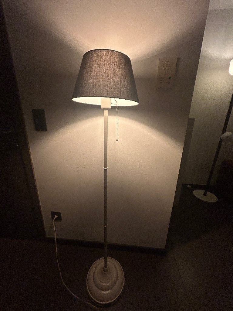 Mooie staanlamp, Huis en Inrichting, Ophalen, 100 tot 150 cm, E27 (groot), Zo goed als nieuw