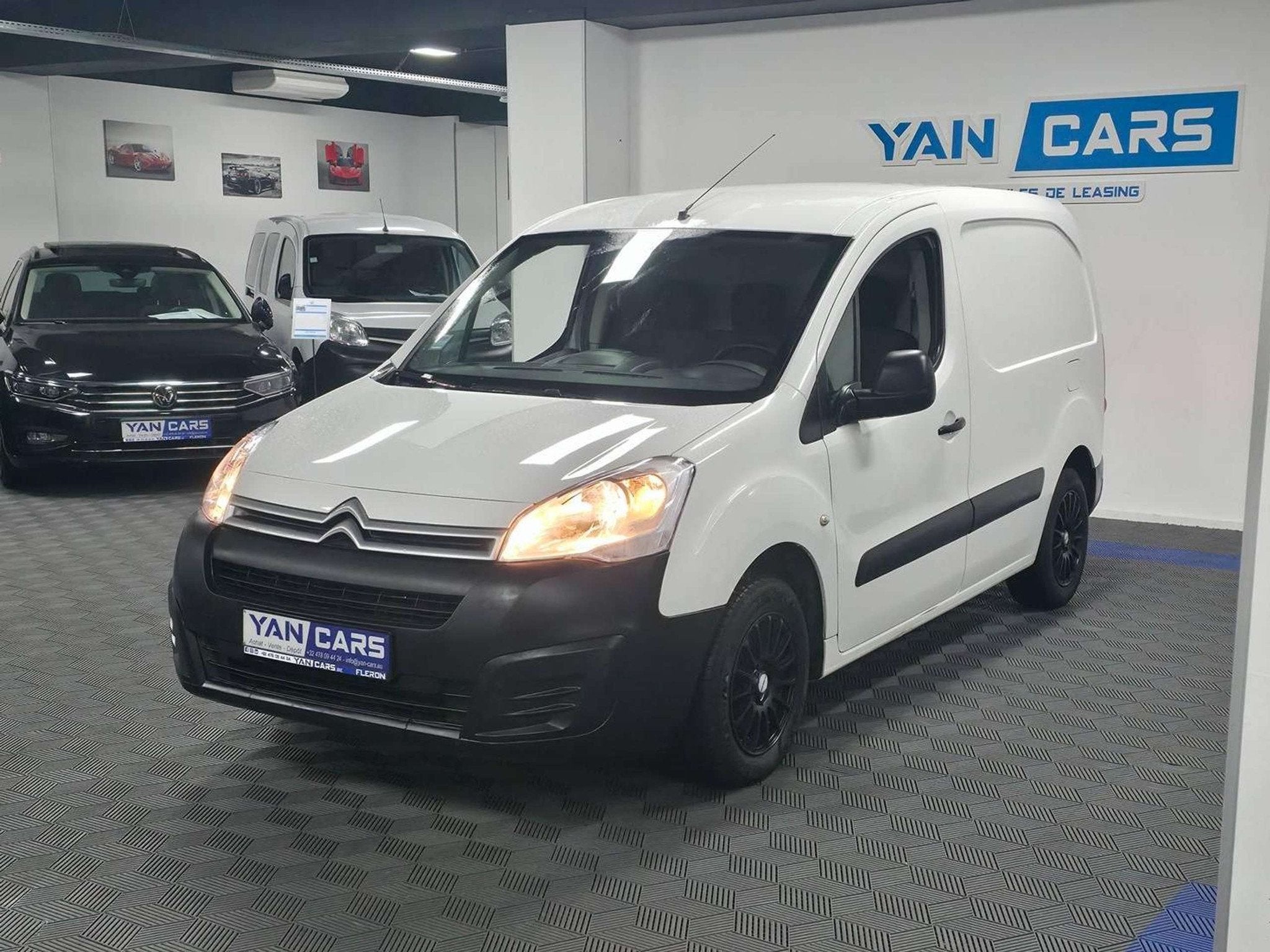 Citroën Berlingo 3PL • BOITE AUTO • CLIM • CRUISE •, Autos, 1408 kg, Achat, Euro 6, Entreprise