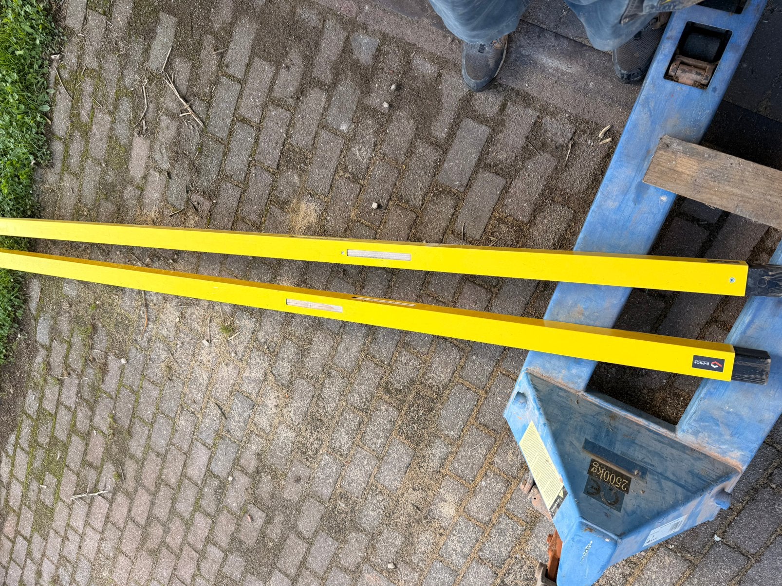 2 Stel profielen, Doe-het-zelf en Bouw, Ophalen, Zo goed als nieuw