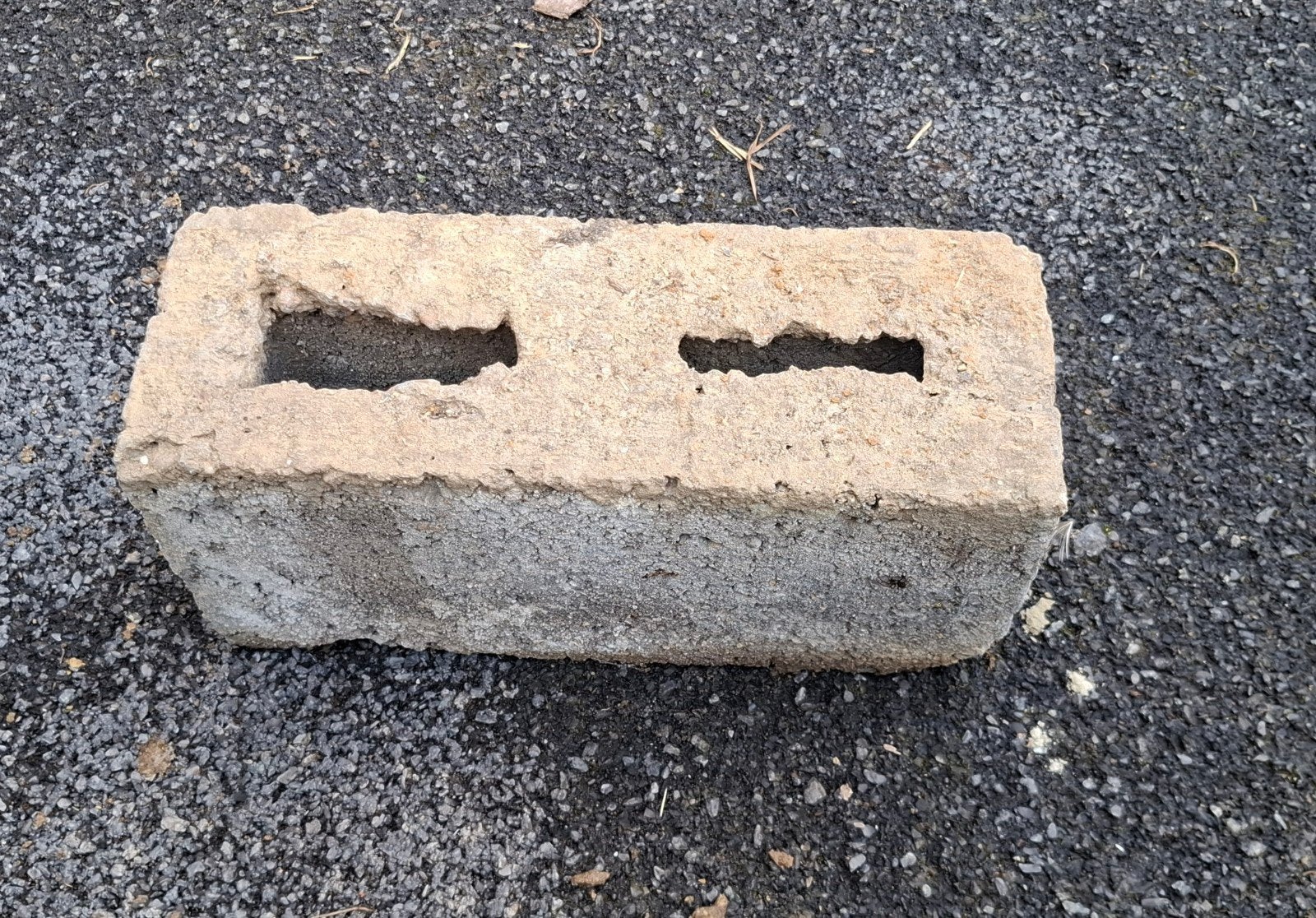 Bloc gris de réemploi, Bricolage & Construction, Enlèvement, Utilisé, Béton