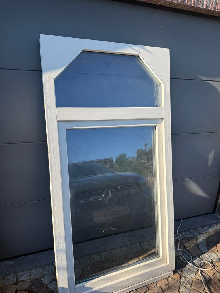 Belle fenêtre en PVC avec lucarne fixe, Enlèvement, Comme neuf