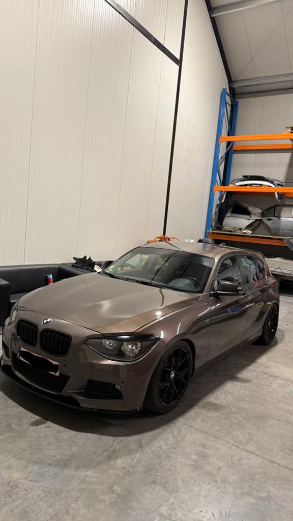 Bmw f20 116ed pre-LCI, Auto's, Zwart, Leder, 99 g/km, 5 deurs
