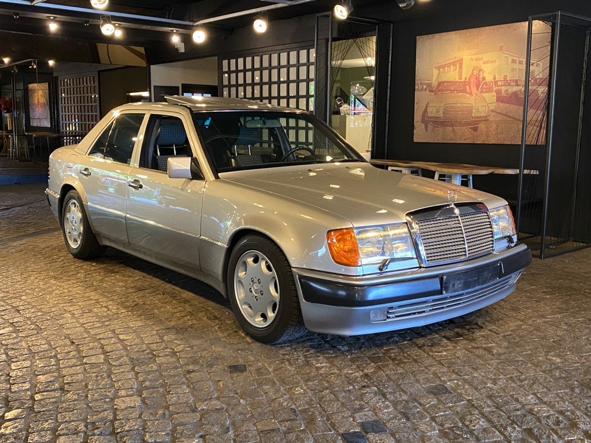Mercedes-Benz E-Klasse E500 500E W124 (bj 1992, automaat), Auto's, Automaat, 4973 cc, Mercedes-Benz, Bedrijf