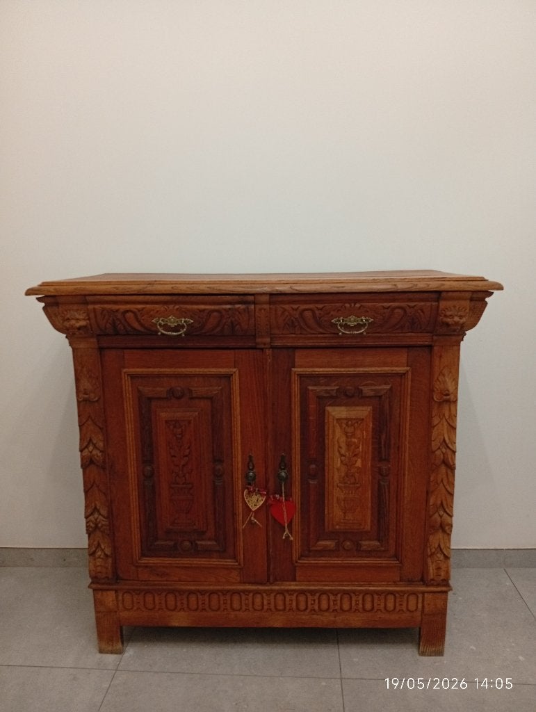 Commode tête de lions, Ophalen