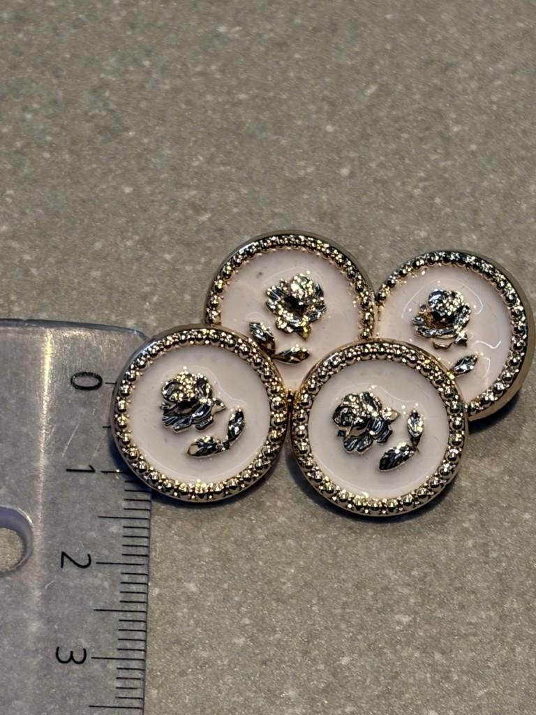 Lot de 4 boutons vintage à vendre, Enlèvement ou Envoi, Comme neuf, Bouton ou Boutons