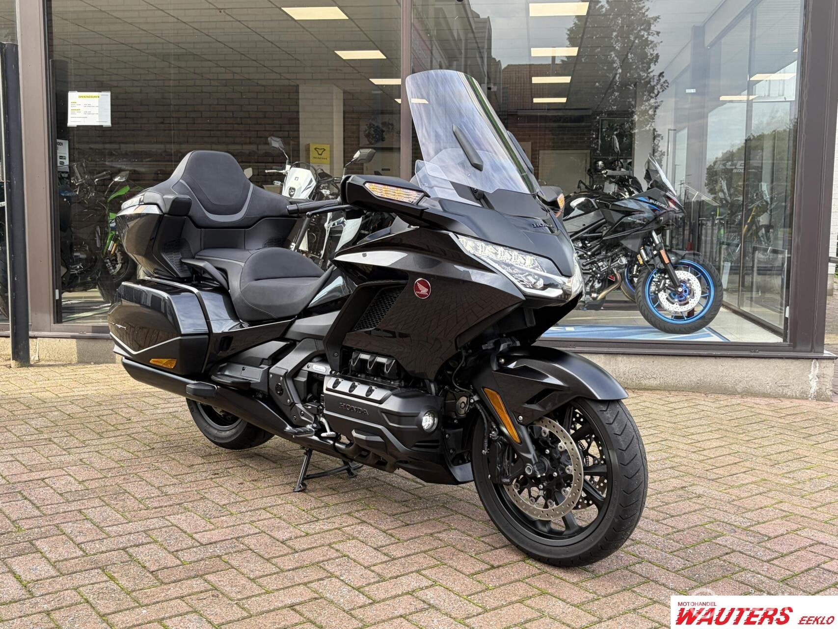 Honda GL1800 Goldwing Touring Deluxe 12000KM, Motoren, Toermotor, 1833 cc, Gebruikt, Bedrijf