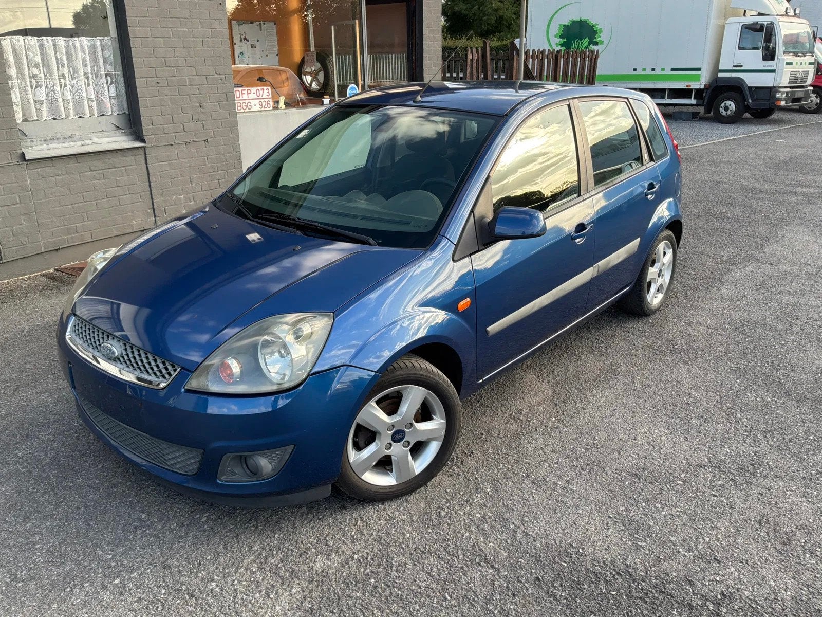 Ford Fiesta Ghia-Goede staat voor export. (bj 2006), Auto's, 4 cilinders, Blauw, Bedrijf, Fiësta