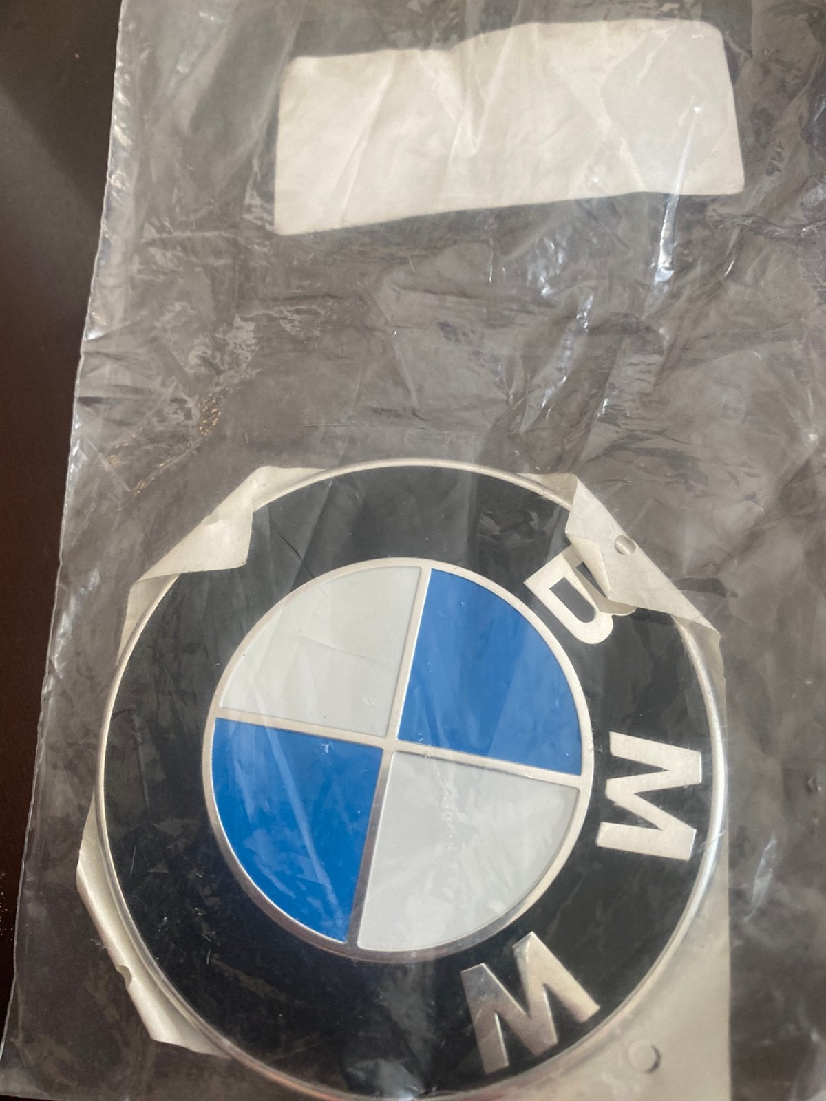 Origineel BMW-embleem op de motorkap, Ophalen