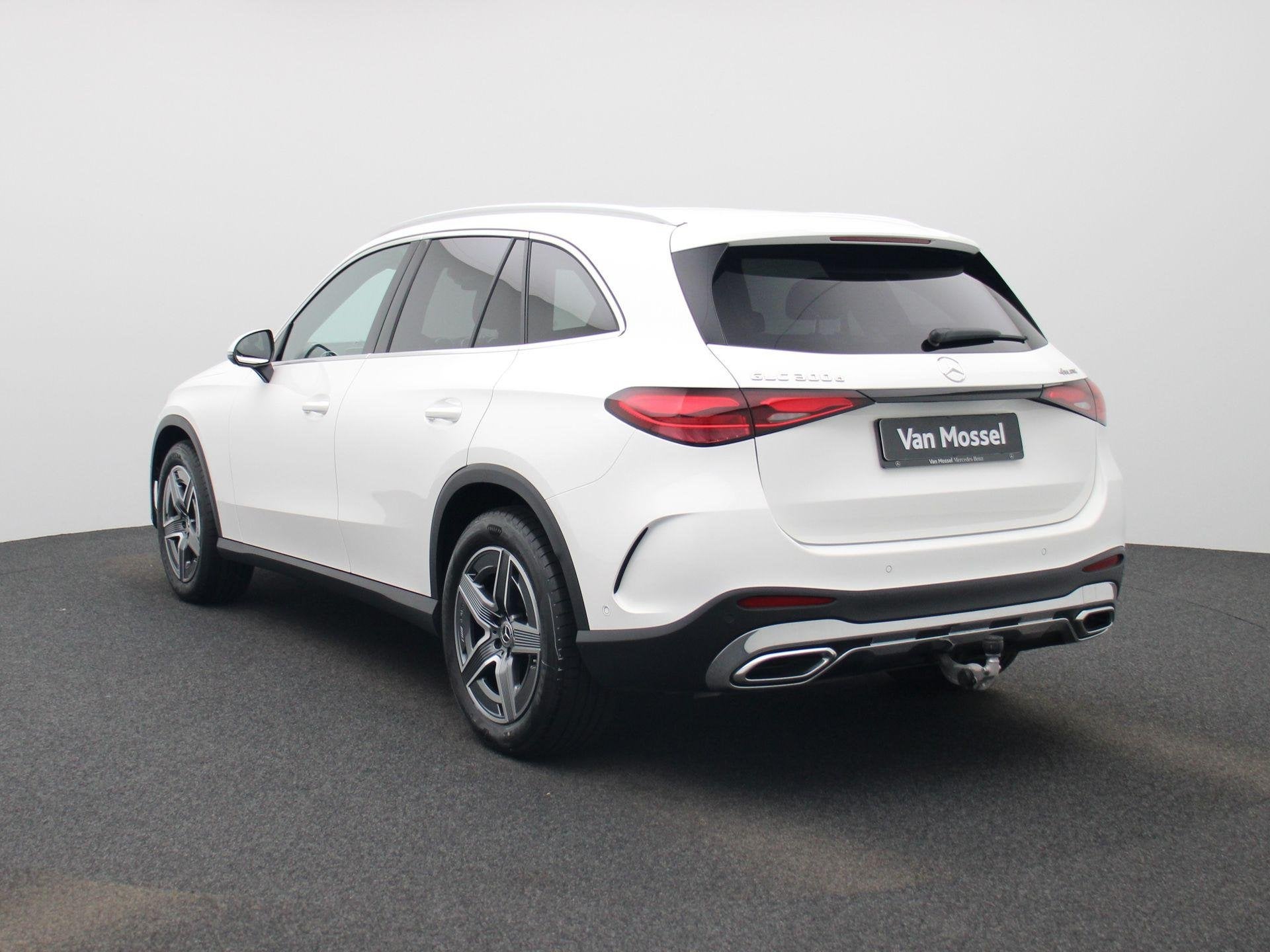 Mercedes-Benz GLC 300D + AMG LINE + TREKHAAK + RIJASSISTENTI, Auto's, Mercedes-Benz, Automaat, 269 pk, Stof, Gebruikt