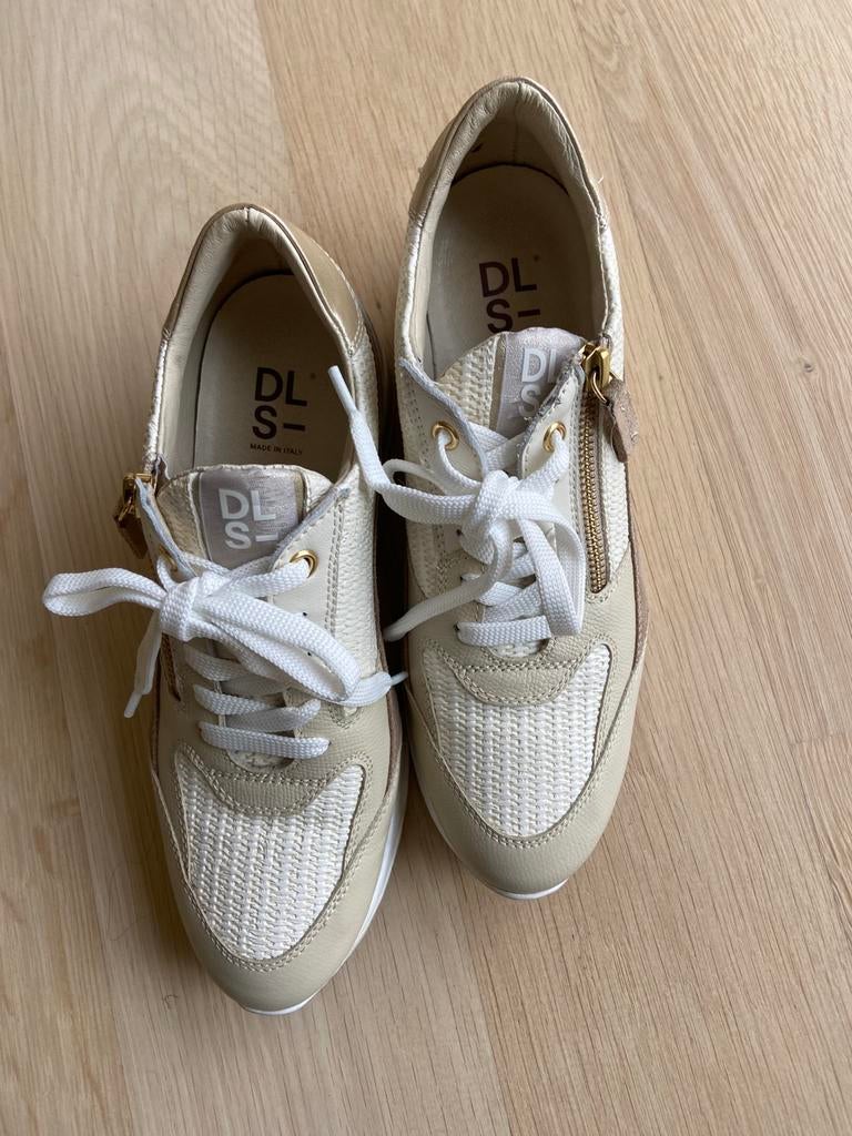 DLS -, Kleding | Dames, Schoenen, Ophalen, Zo goed als nieuw, Sneakers