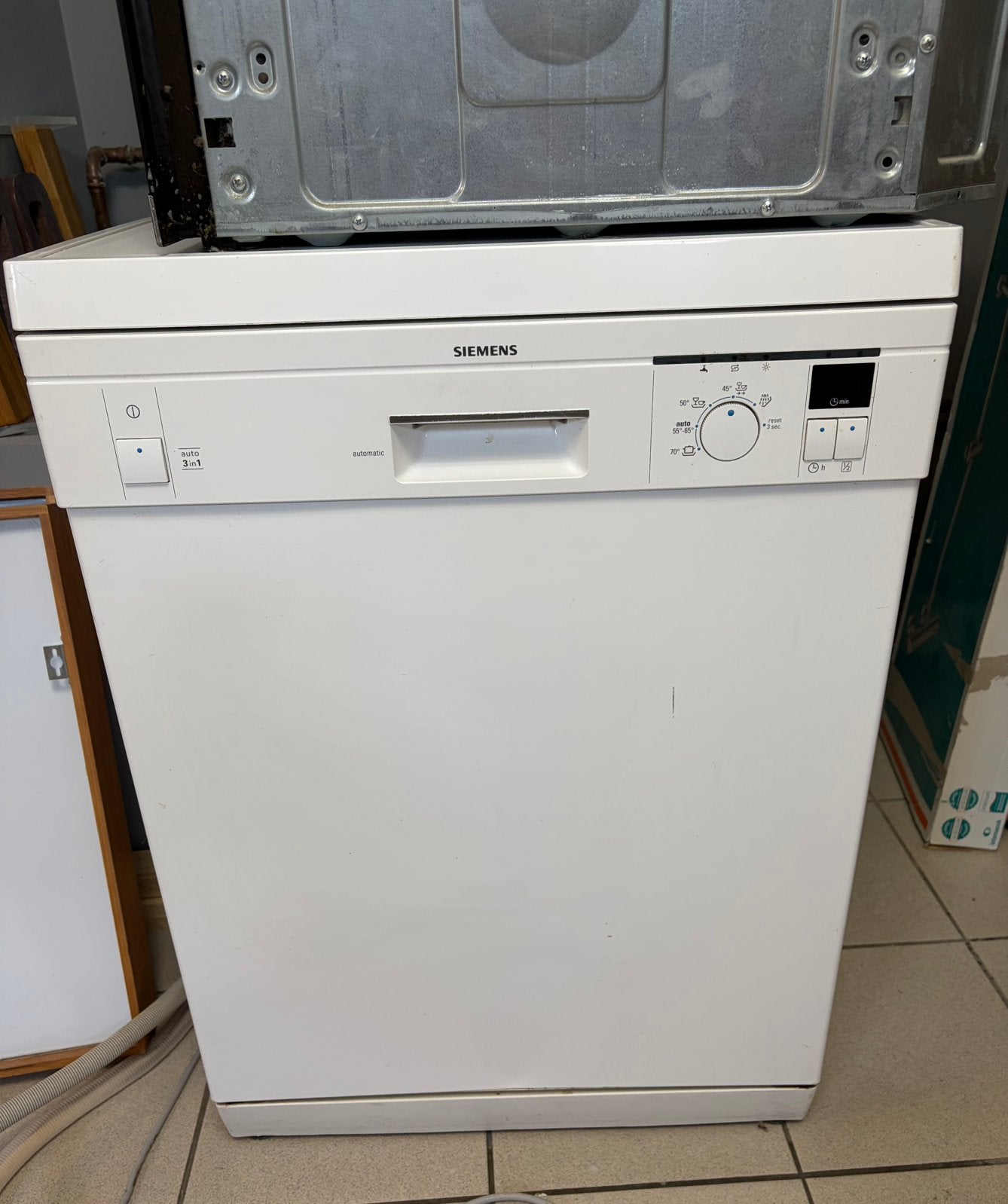 Vaatwas siemens, Elektronische apparatuur, Vaatwasmachines, Ophalen, Zo goed als nieuw, Vrijstaand