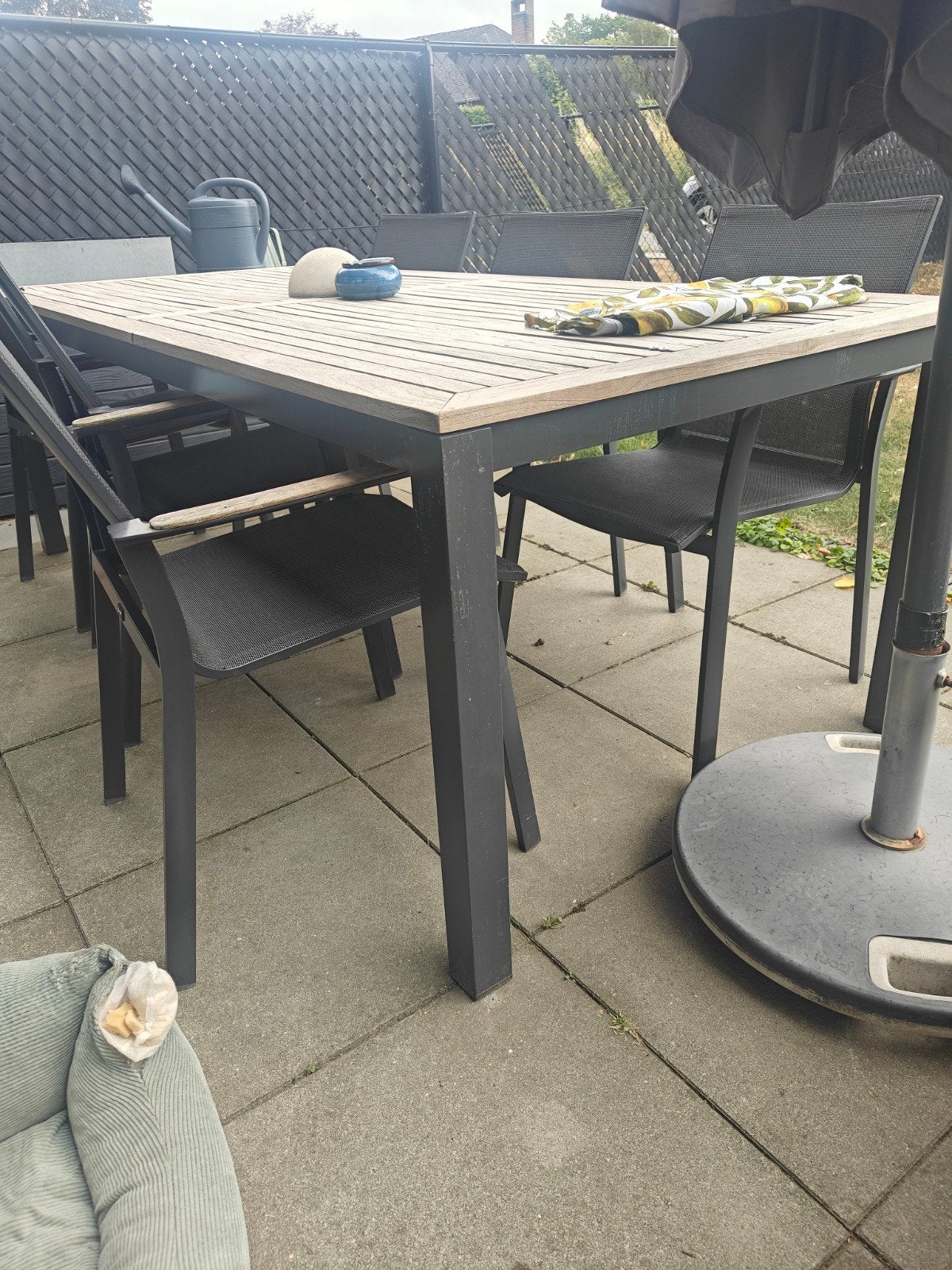 Tuintafel Hartmann, Tuin en Terras, Ophalen, Eettafel, 6 zitplaatsen, Zo goed als nieuw
