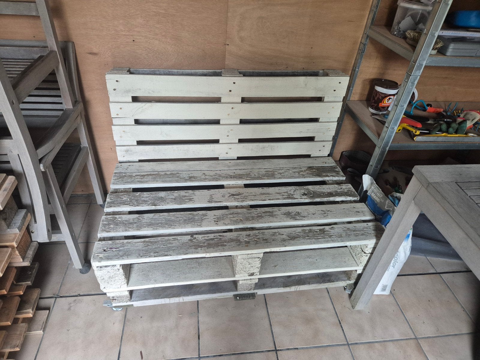 2 pallet zetels, Ophalen