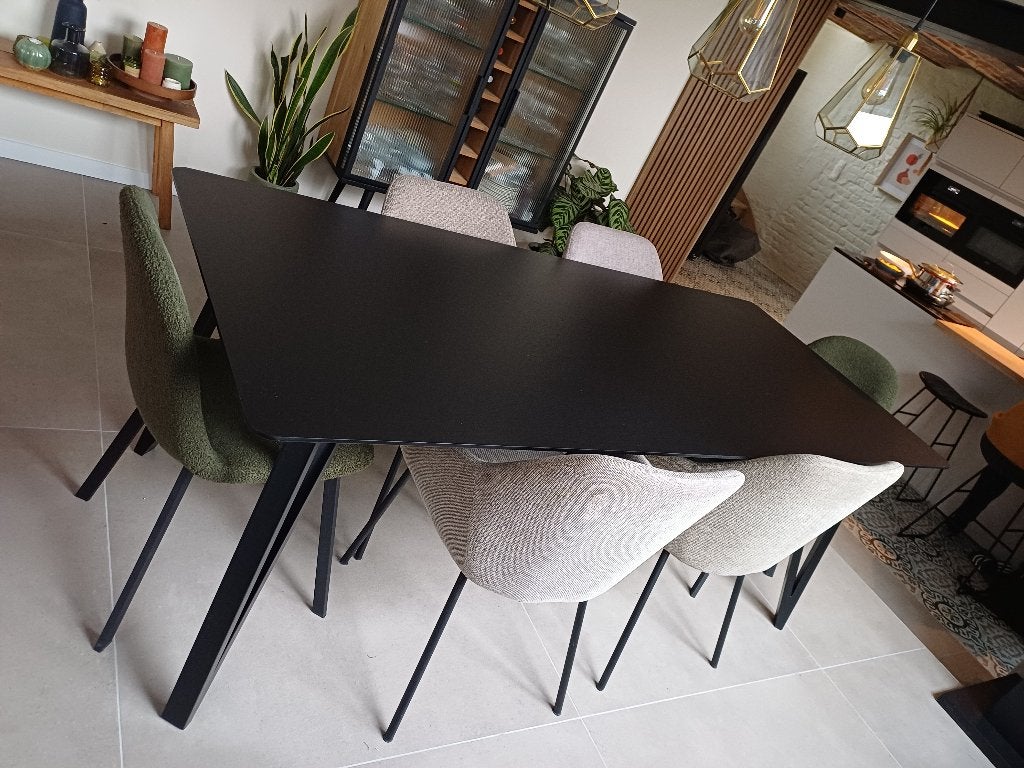 Eettafel 200cm * 90cm zwart, 150 à 200 cm, Cinq personnes ou plus, Enlèvement, Utilisé