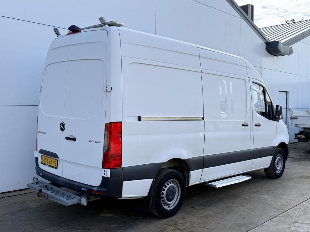 Mercedes-Benz Sprinter 317 1.9 CDI Automaat L2H2 3,5t Trekha, Achat, Entreprise, 3 places, Noir