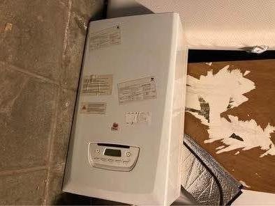 Saunier Duval Thema Condens F25/30 ketel voor kamers, Doe-het-zelf en Bouw, Chauffageketels en Boilers, Gebruikt, Boiler, Aardgas