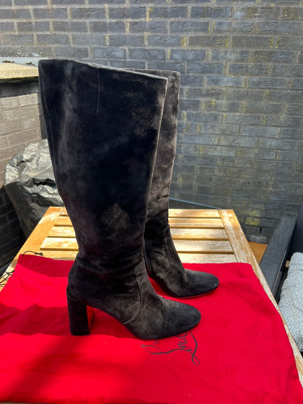 Christian louboutin knielaarzen maat 40, Kleding | Dames, Schoenen, Ophalen of Verzenden, Zo goed als nieuw