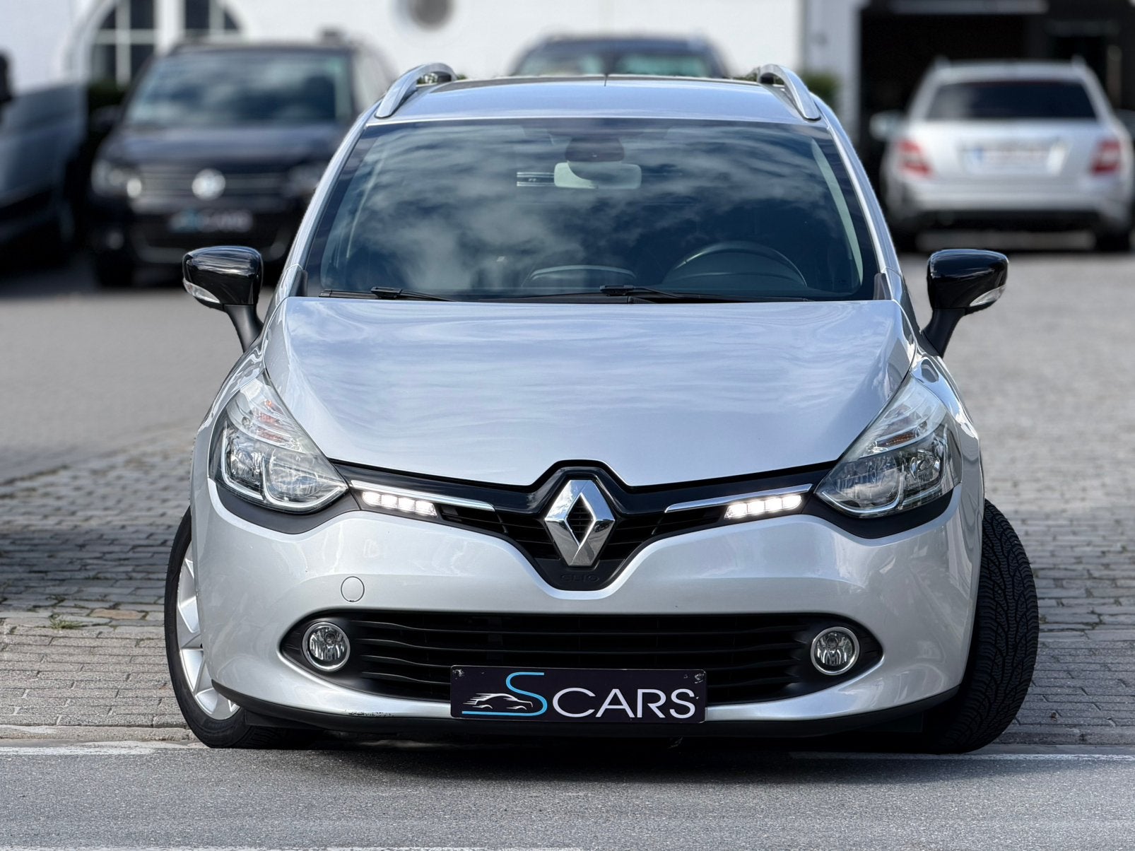 RENAULT CLIO GRANDTOUR – 2016- 1.2 BENZINE – EURO 6, Voorwielaandrijving, Dealer onderhouden, Euro 6, 4 cilinders