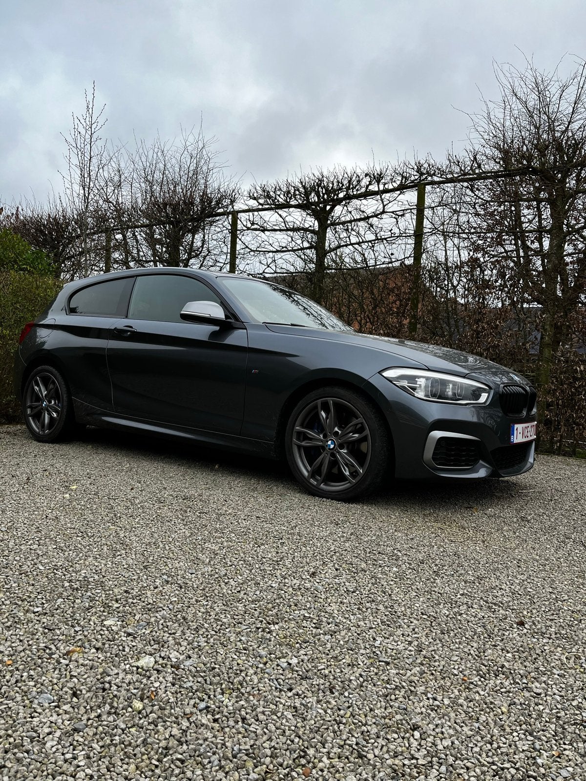 BMW M135i Xdrive, Autos, BMW, Cuir, Argent ou Gris, Achat, Phares entièrement LED