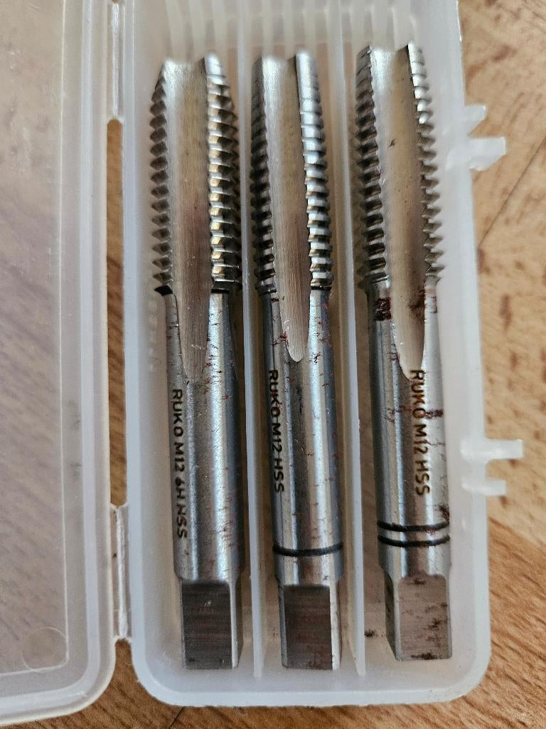 Tarauds, Bricolage & Construction, Outillage | Outillage à main, Enlèvement ou Envoi, Utilisé