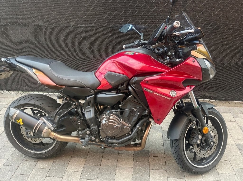 YAMAHA TRACER 700 2017 53000 ROOD, 2 cilinders, Occasion, ABS, Motorrijbewijs A