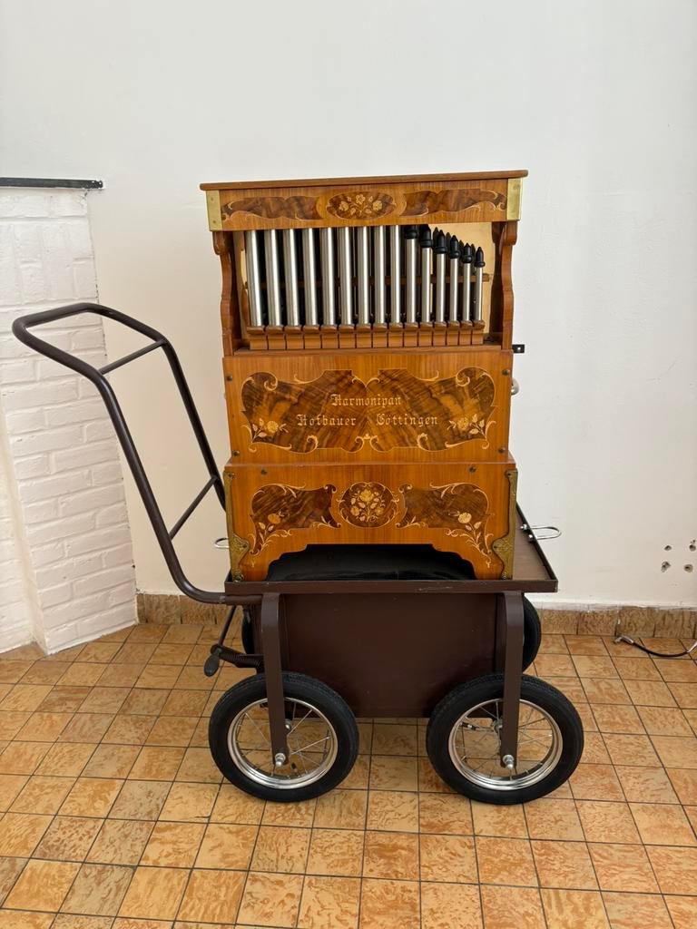 Orgue de barbarie électronique Hofbauer – avec tablette, Musique & Instruments, Enlèvement, Utilisé