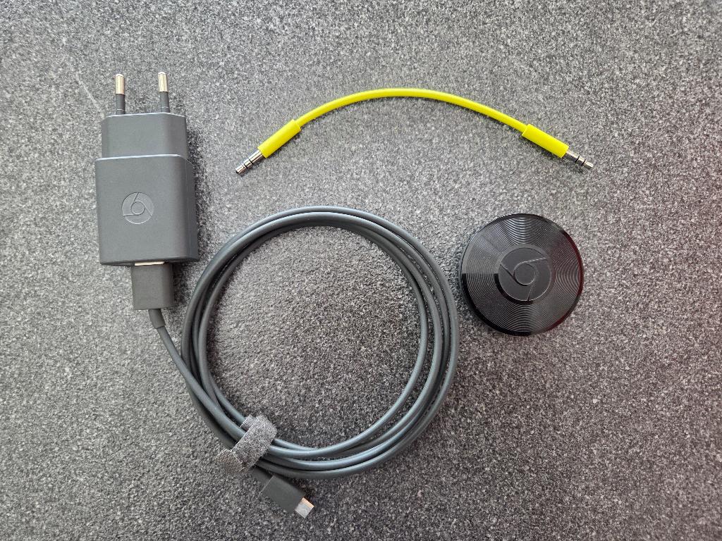 Google chromecast audio, TV, Hi-fi & Vidéo, Amplificateurs & Ampli-syntoniseurs, Comme neuf, Stéréo, Enlèvement