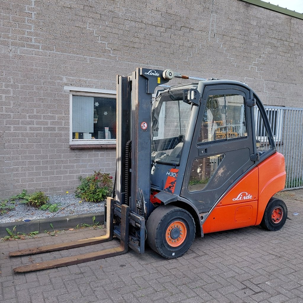 LINDE H30D Diesel Heftruck Triplo 4,6 M, Articles professionnels, Linde, Diesel, Chariot élévateur, Enlèvement