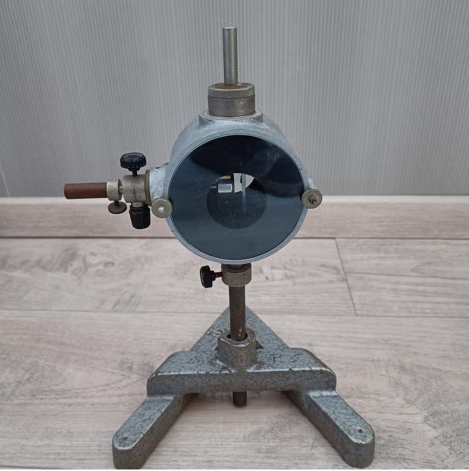 Vintage lesmateriaal fysica, Enlèvement