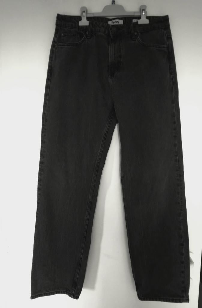 2 jeans broeken in prima staat 29_32 en 32_32, Enlèvement