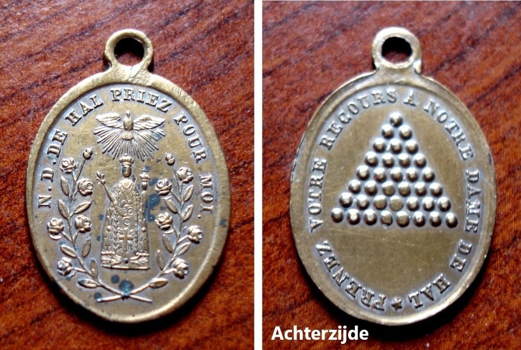 Oud christelijk medailletje Notre-dame de Hal, Verzamelen, Verzenden, Zo goed als nieuw, Overige typen, Christendom | Katholiek