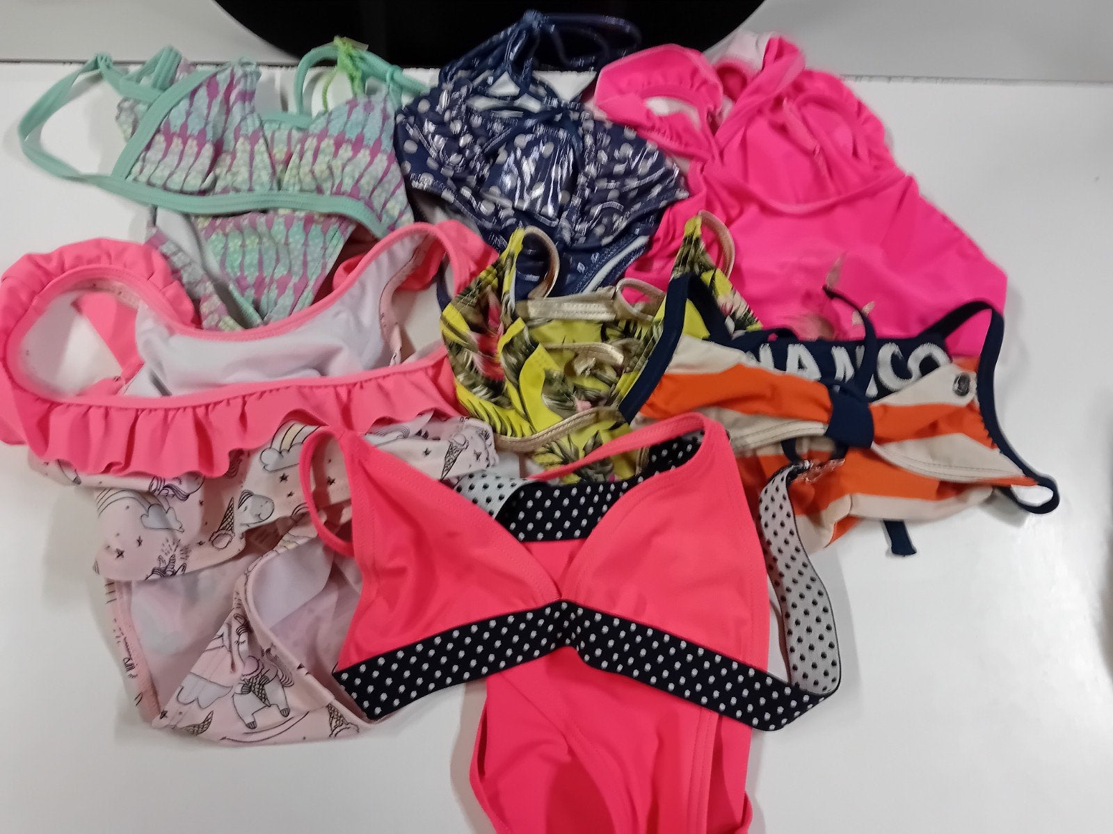 7 Kindere bikini's, badpak 122 -.128, Ophalen, Badpak