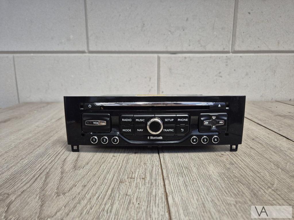 Peugeot 308 van 2011 - 2013 radio navigatie 98067039xn €300, Auto-onderdelen, Gebruikt, -, -, Ophalen of Verzenden