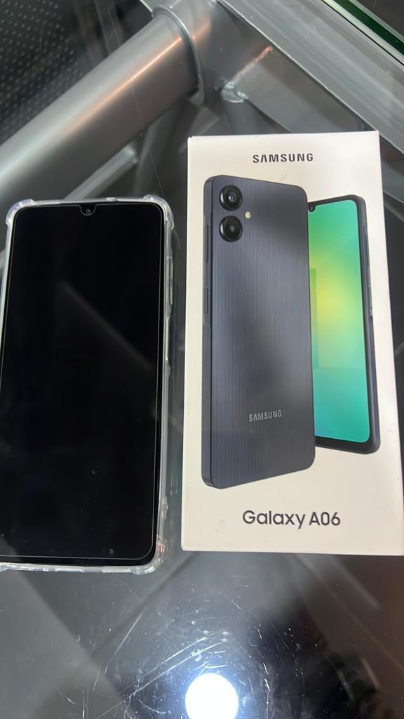 Samsung Galaxy A06, Enlèvement, Comme neuf