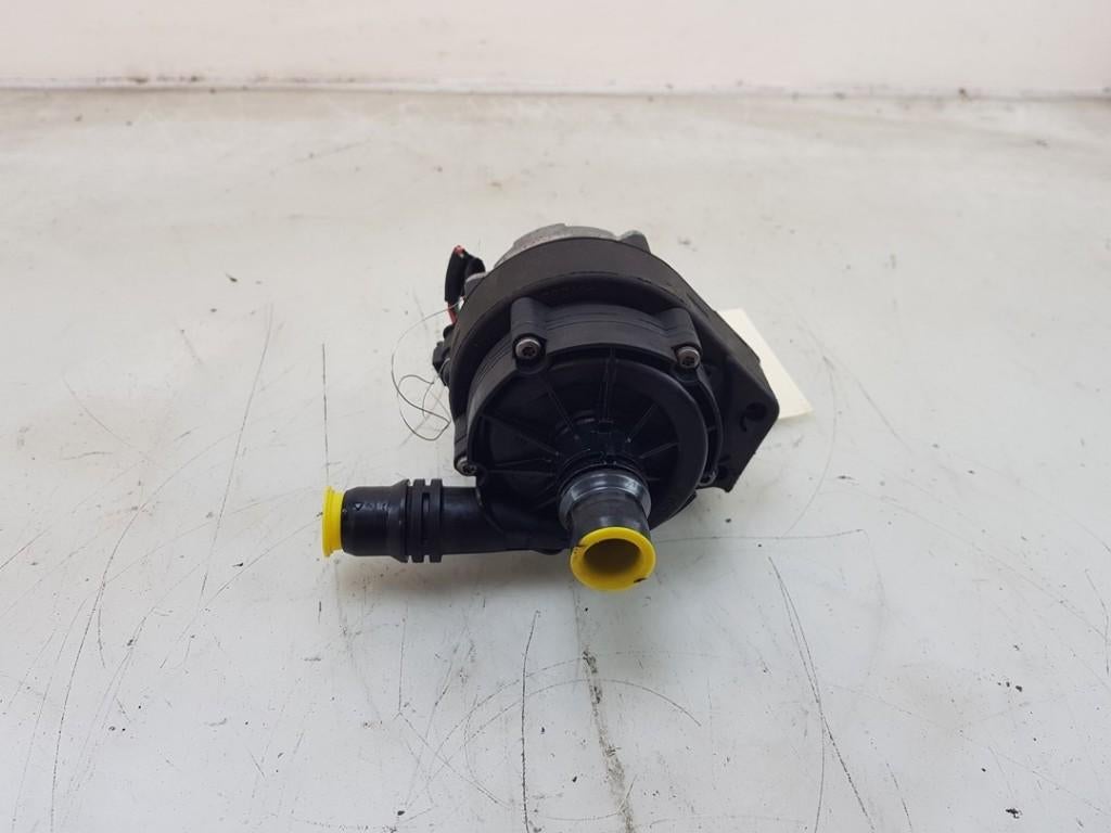 EXTRA EAU POMPE 208 II (UB / UH / UP) (|9827567880|), Robert Bosch AG, Utilisé, Robert-Bosch-Allee 1
74232  Abstatt, DE, Engineering@bosch.com