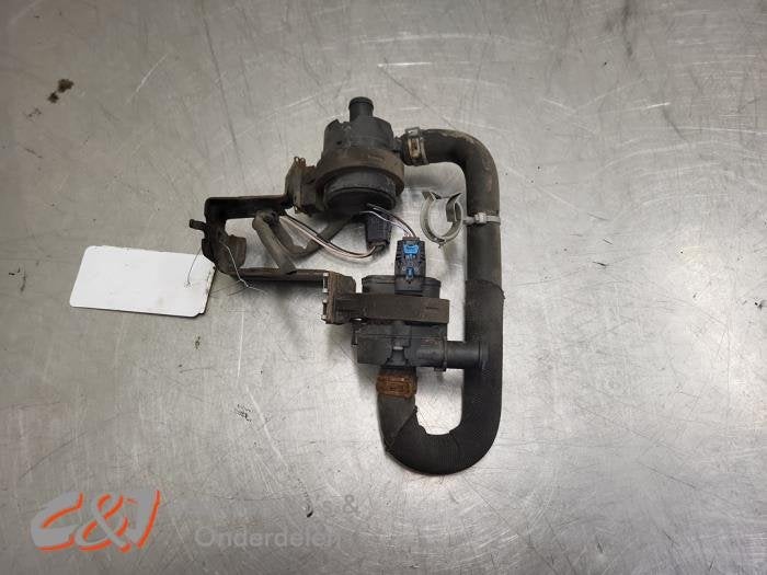 Pompe à eau supplémentaire d'un Opel Movano, -, Opel, 3 mois de garantie, Utilisé